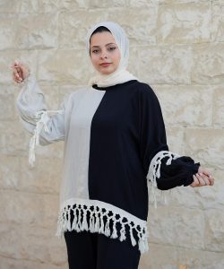 بلوزة كتان بيج في اسود مشغولة بكنار هاندميد