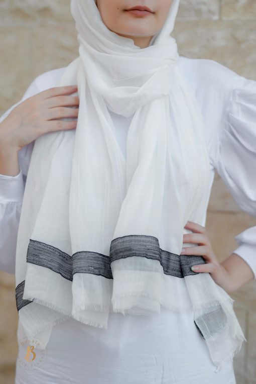 Off-white soft cotton scarf with black Indian trim - Image 5