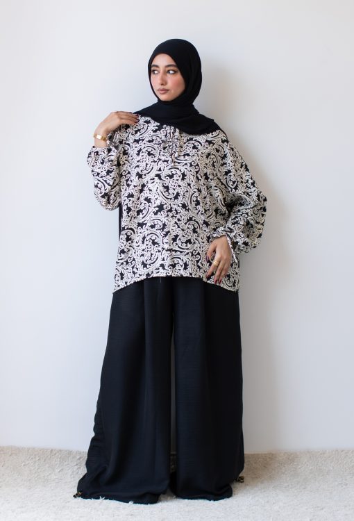 Black flowry blouse - Image 6