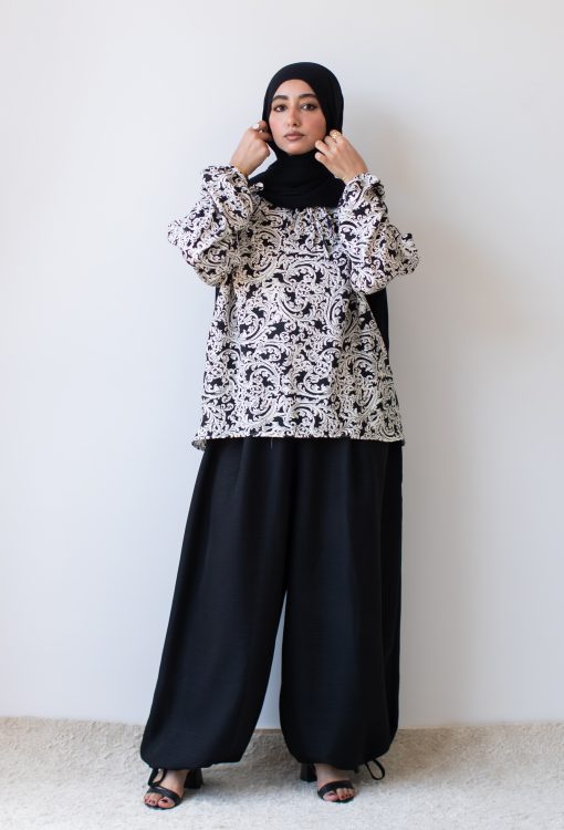 Black flowry blouse - Image 8