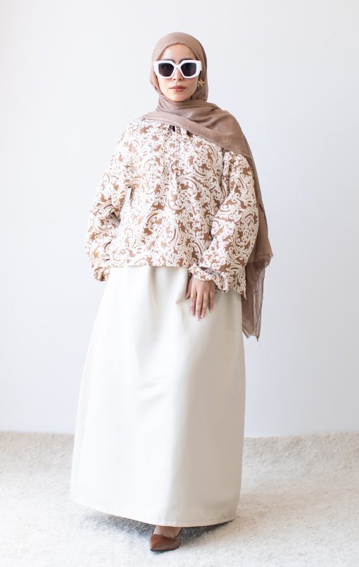Beige flowry blouse - Image 9