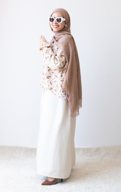 Beige flowry blouse - Image 5