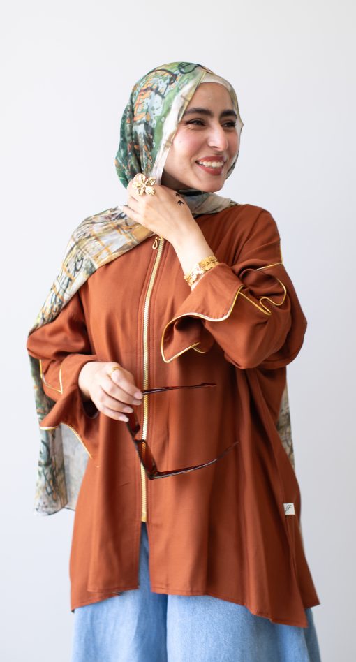⁦بلوزة هافان بكنار ذهبي⁩ - الصورة ⁦8⁩