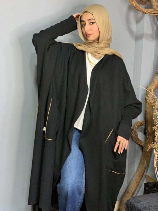 ⁦كاردي اسود في ذهبي⁩ - الصورة ⁦8⁩