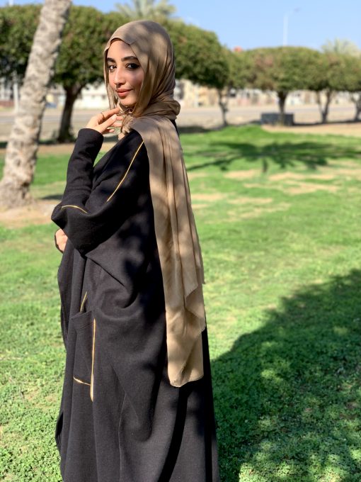 ⁦كاردي اسود في ذهبي⁩ - الصورة ⁦15⁩