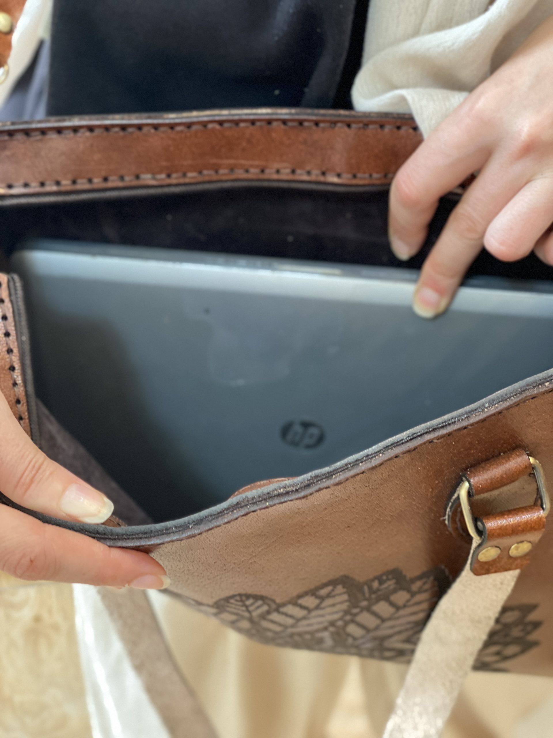 Details of Grace Bag - Image 13