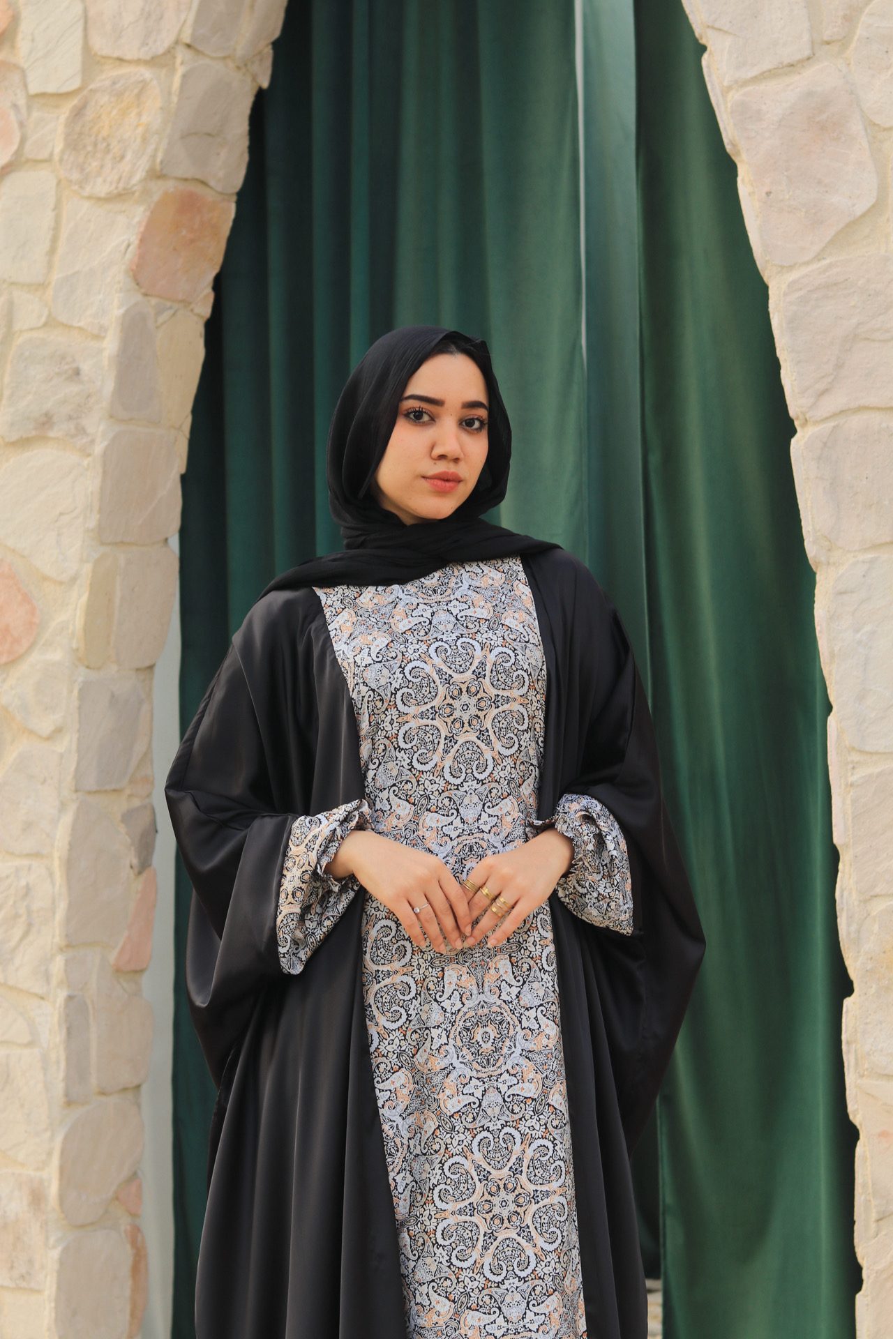 اسدال ستان مشجر في اسود (أ) - الصورة 3