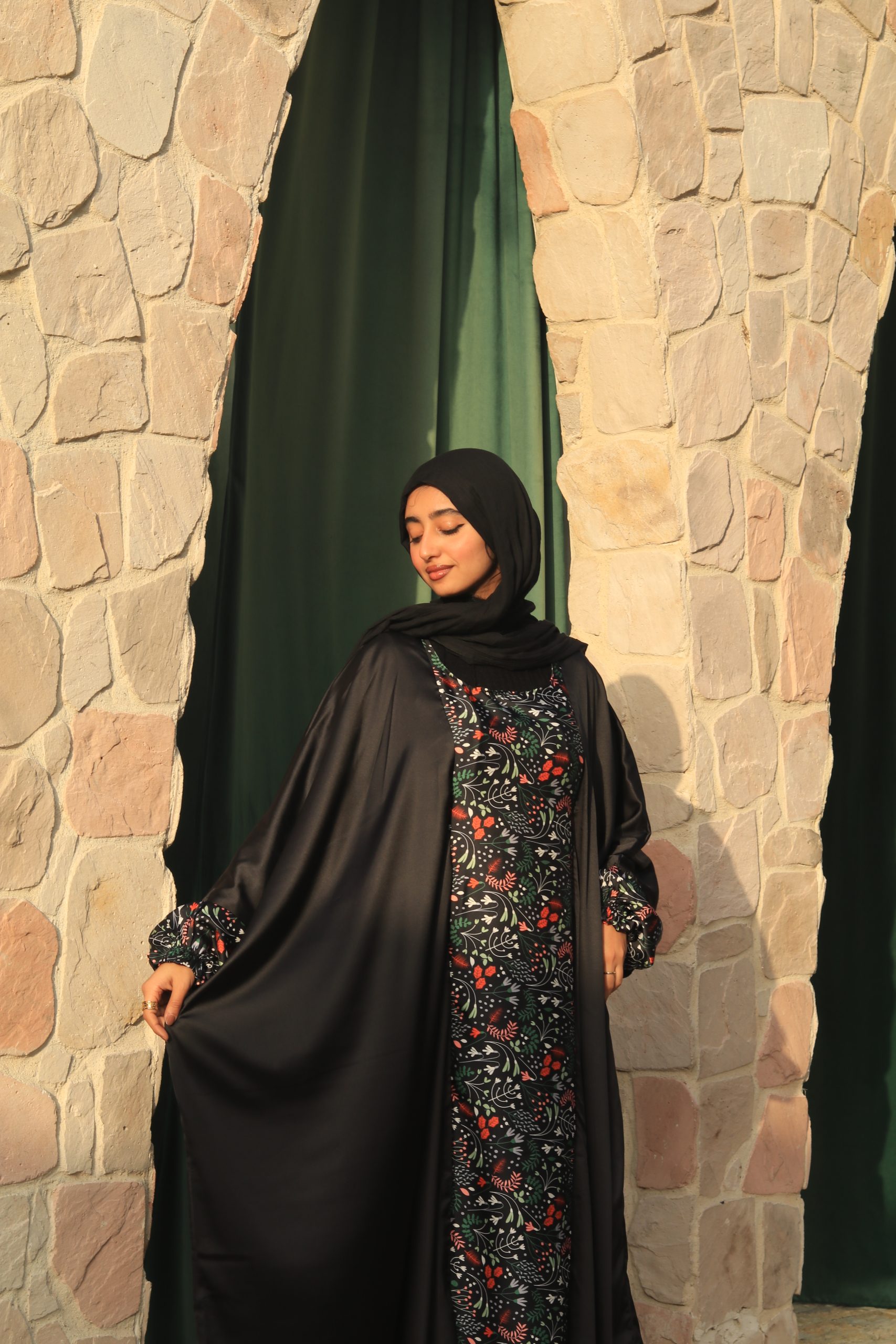 اسدال ستان مشجر في اسود (ب) - الصورة 3