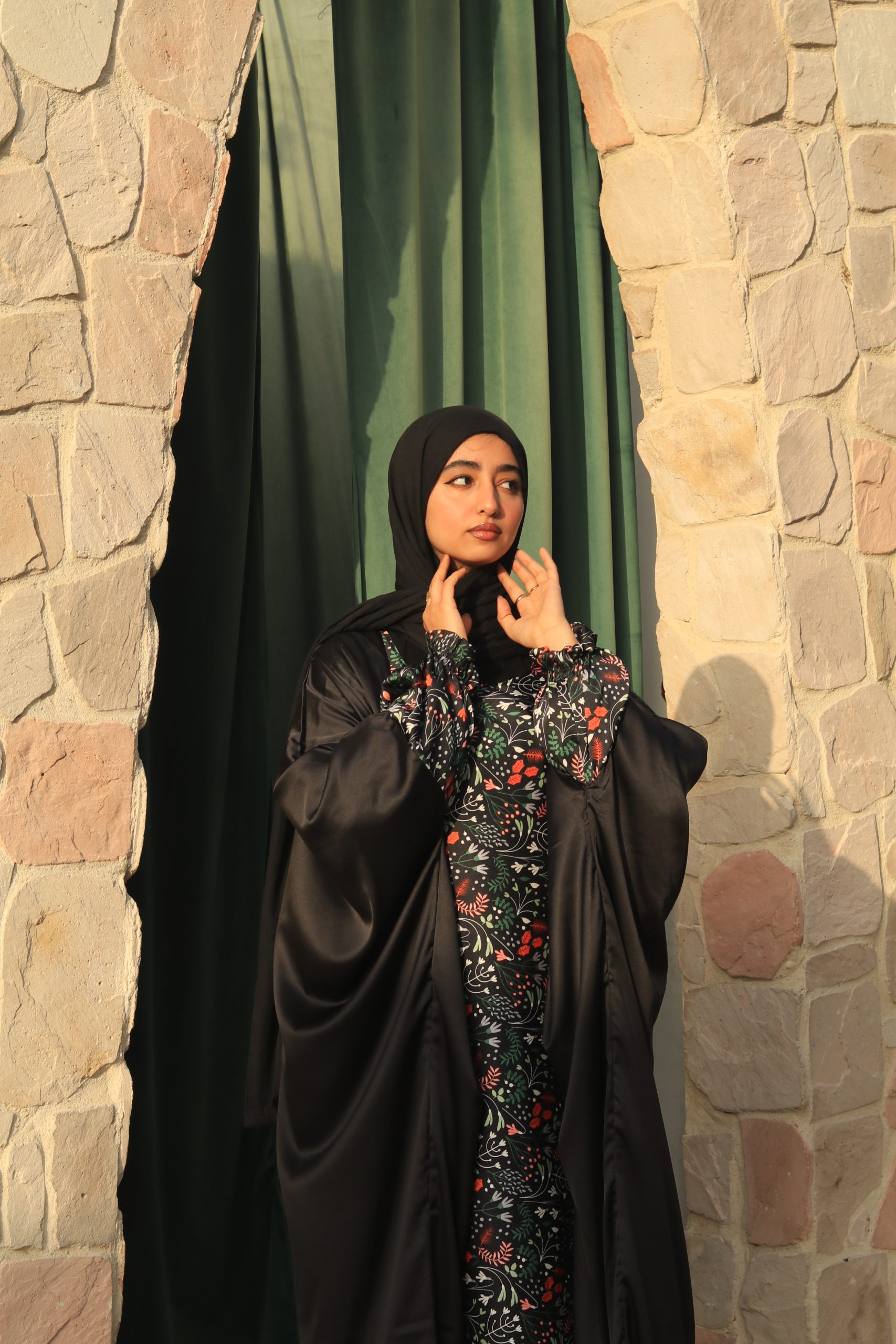 اسدال ستان مشجر في اسود (ب) - الصورة 4