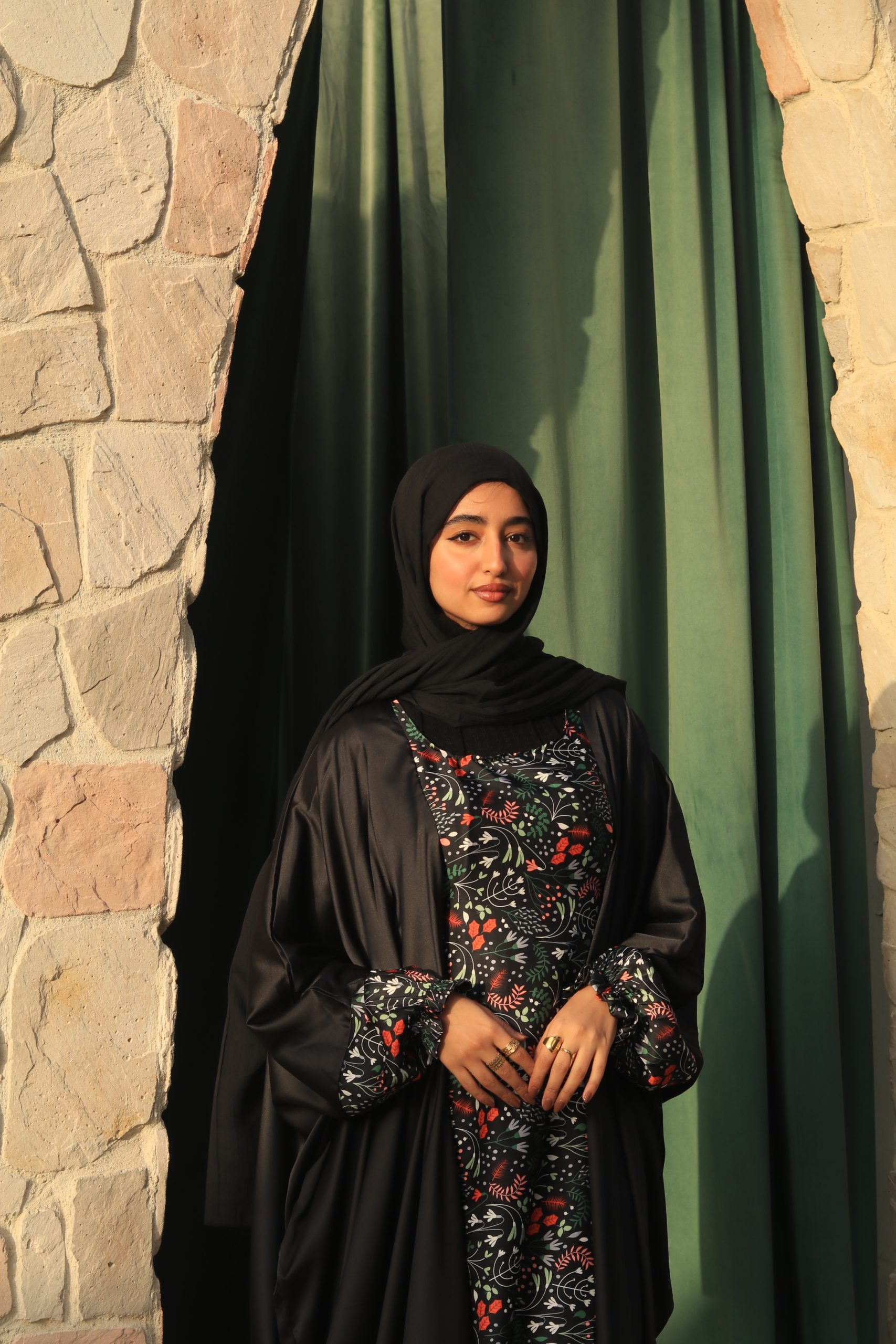 اسدال ستان مشجر في اسود (ب) - الصورة 5