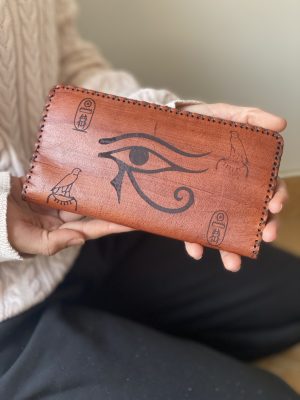 محفظة لمسات مرسومة (د)