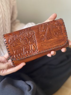 محفظة فرعوني جلد طبيعي