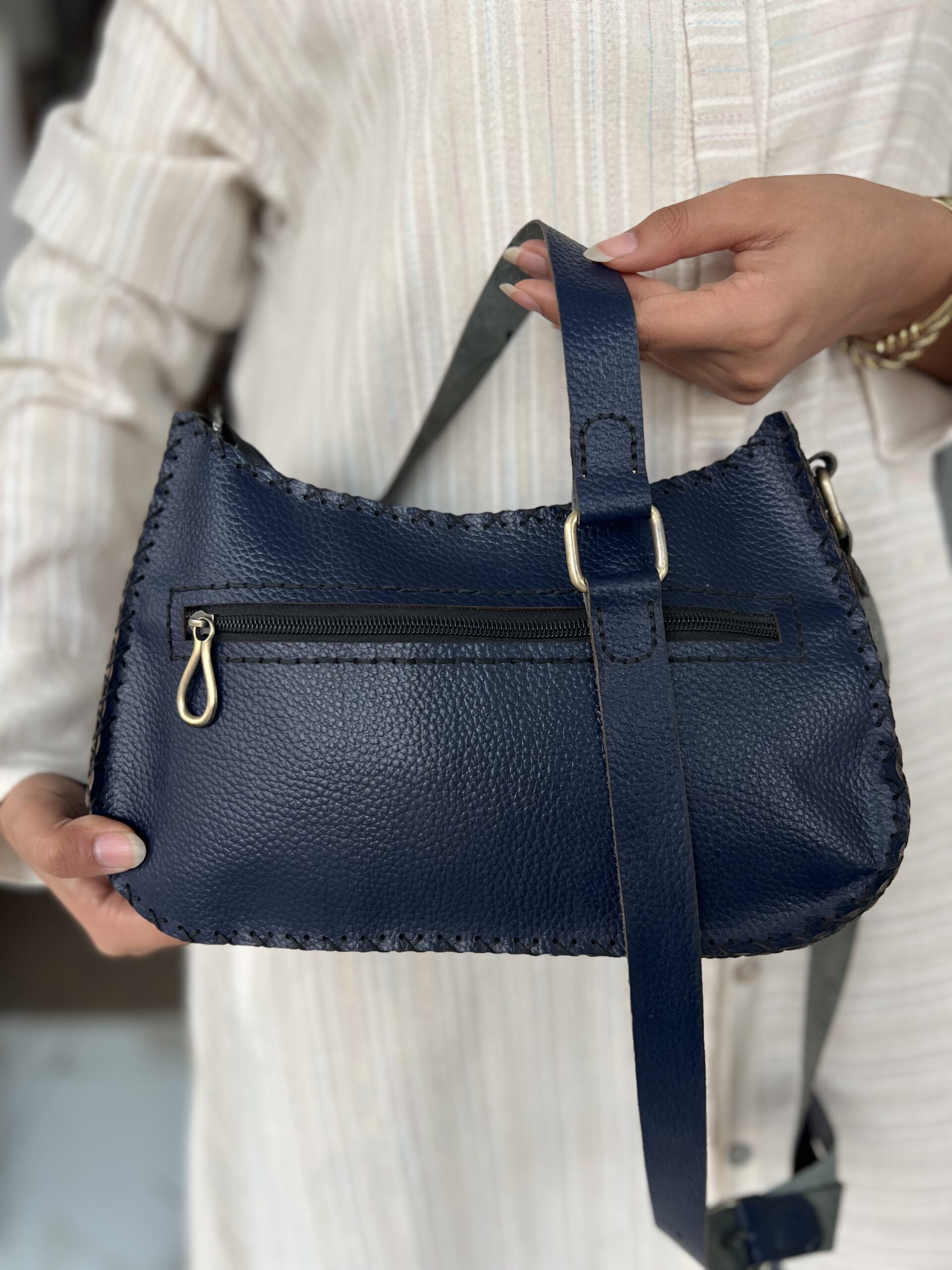 Valiska Leather Bag - Image 2