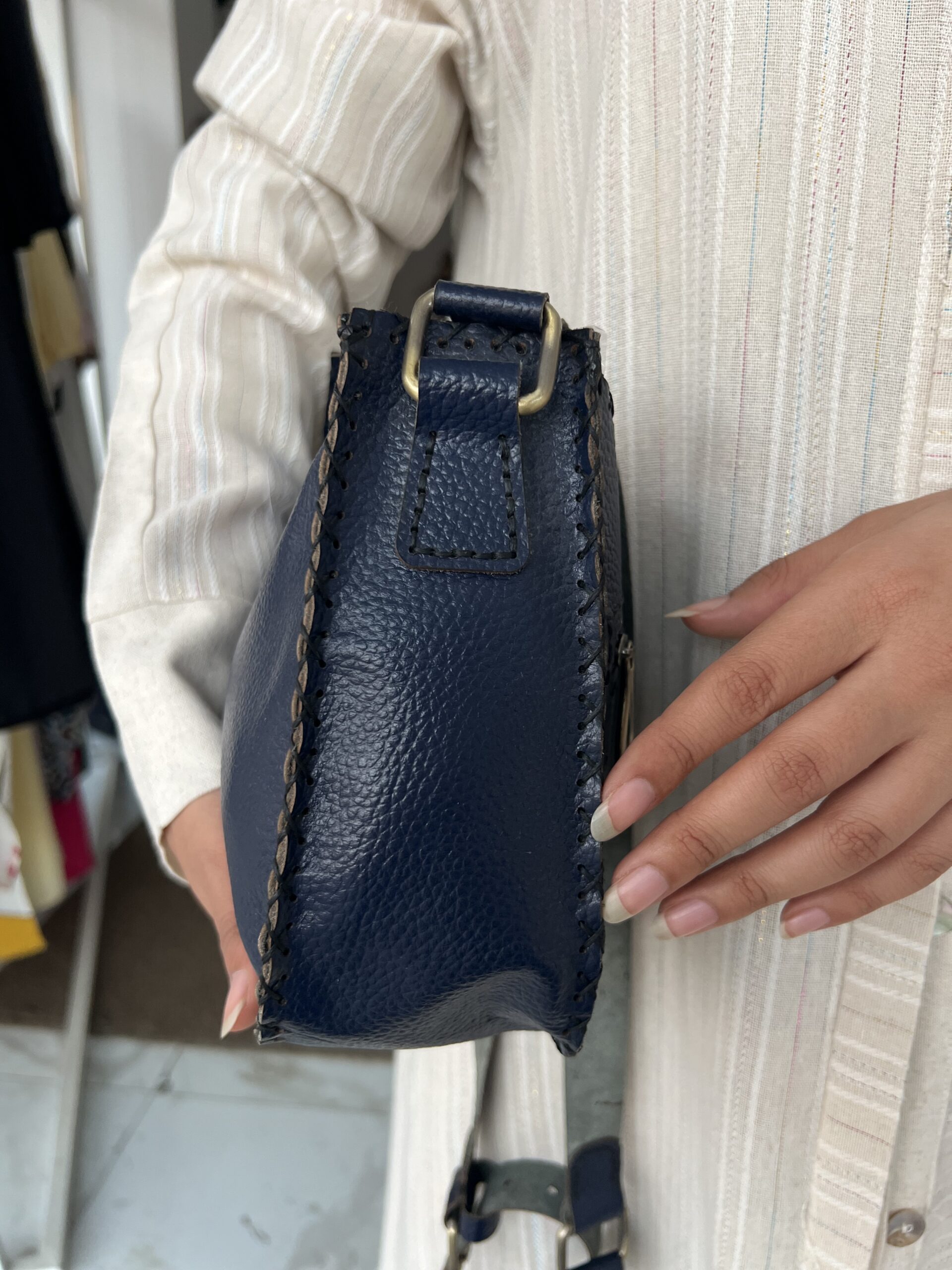 Valiska Leather Bag - Image 4