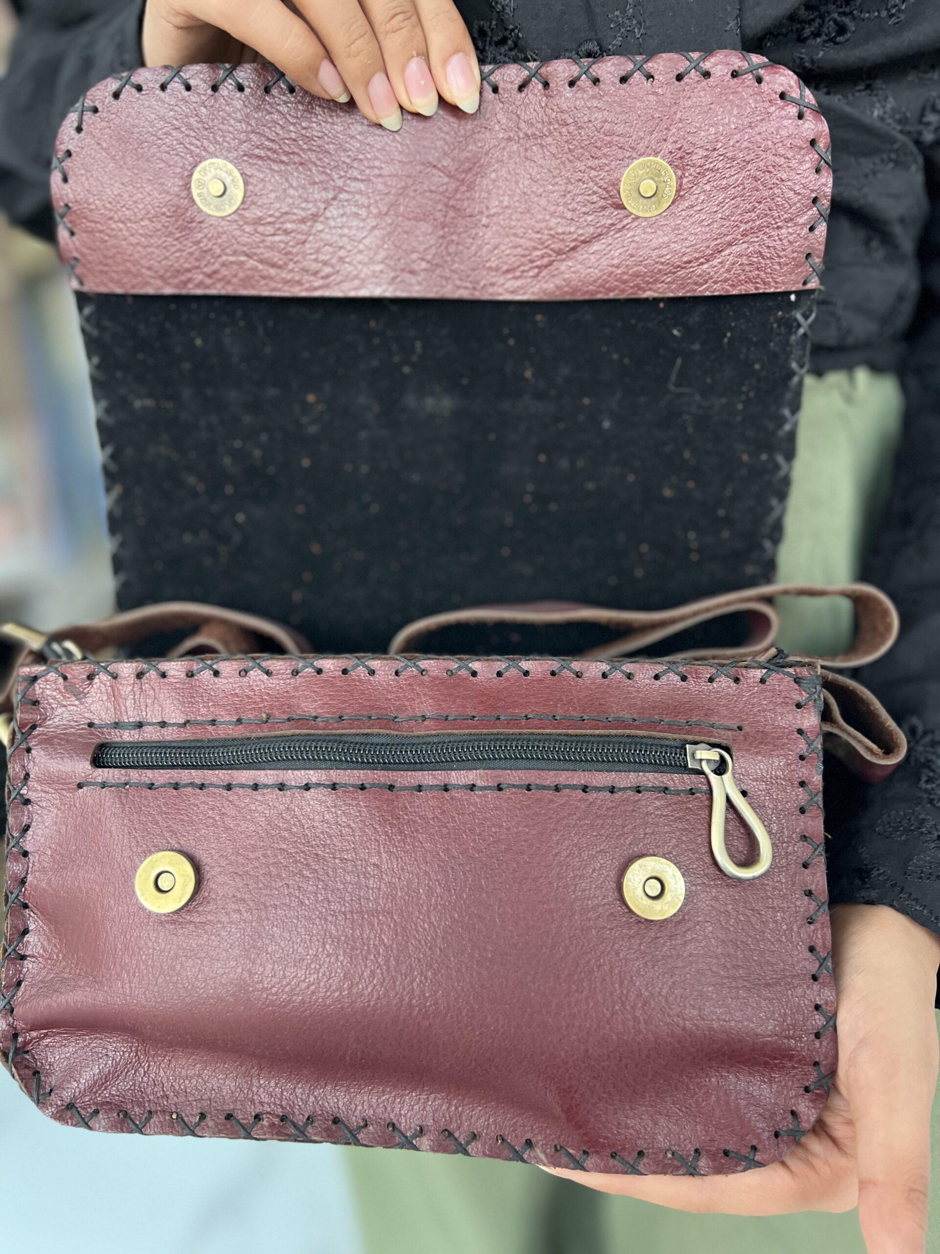 Rosella Artisan Bag - Image 2